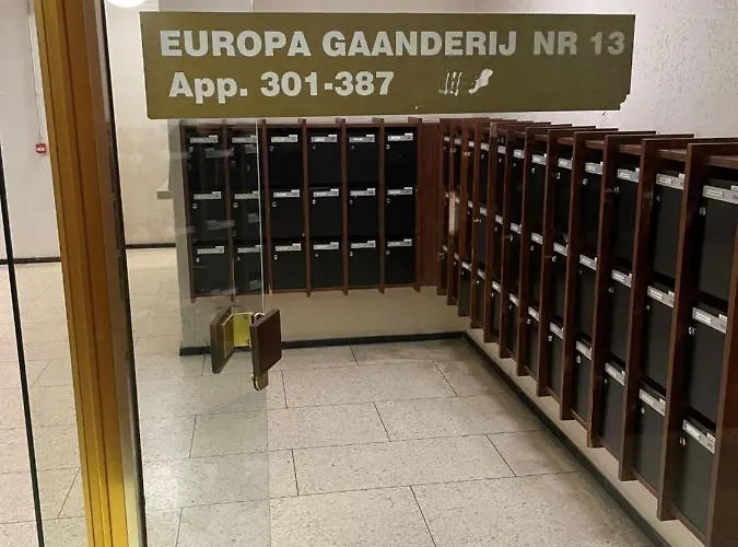 Met Schitterend Uitzicht Op - Marijana2 公寓